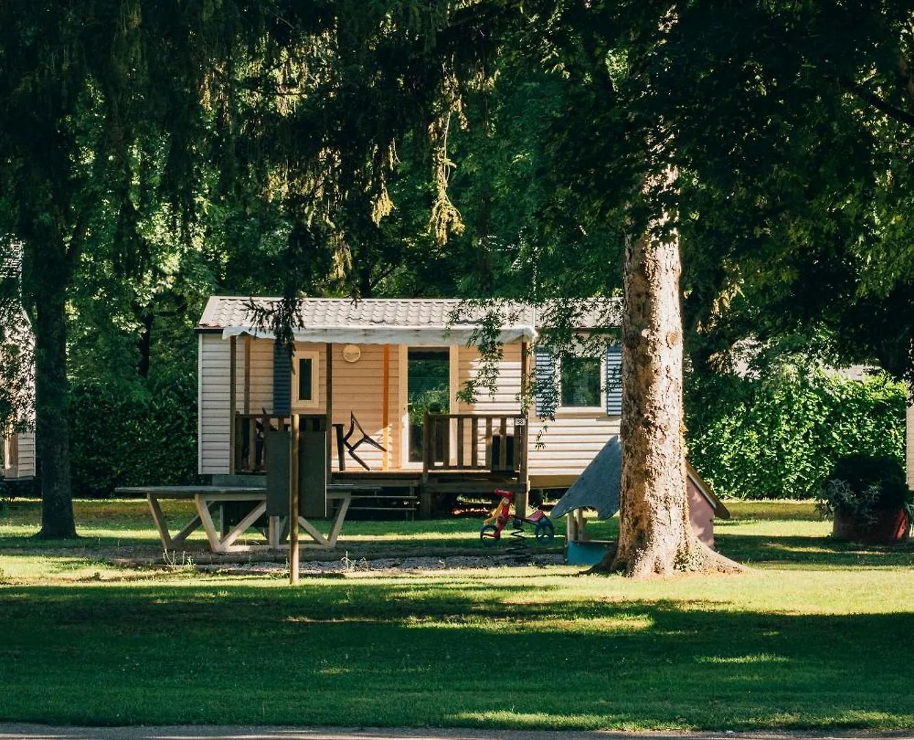 Camping Intercommunal De Beaurepaire Beaurepaire  Beaurepaire (Isere)